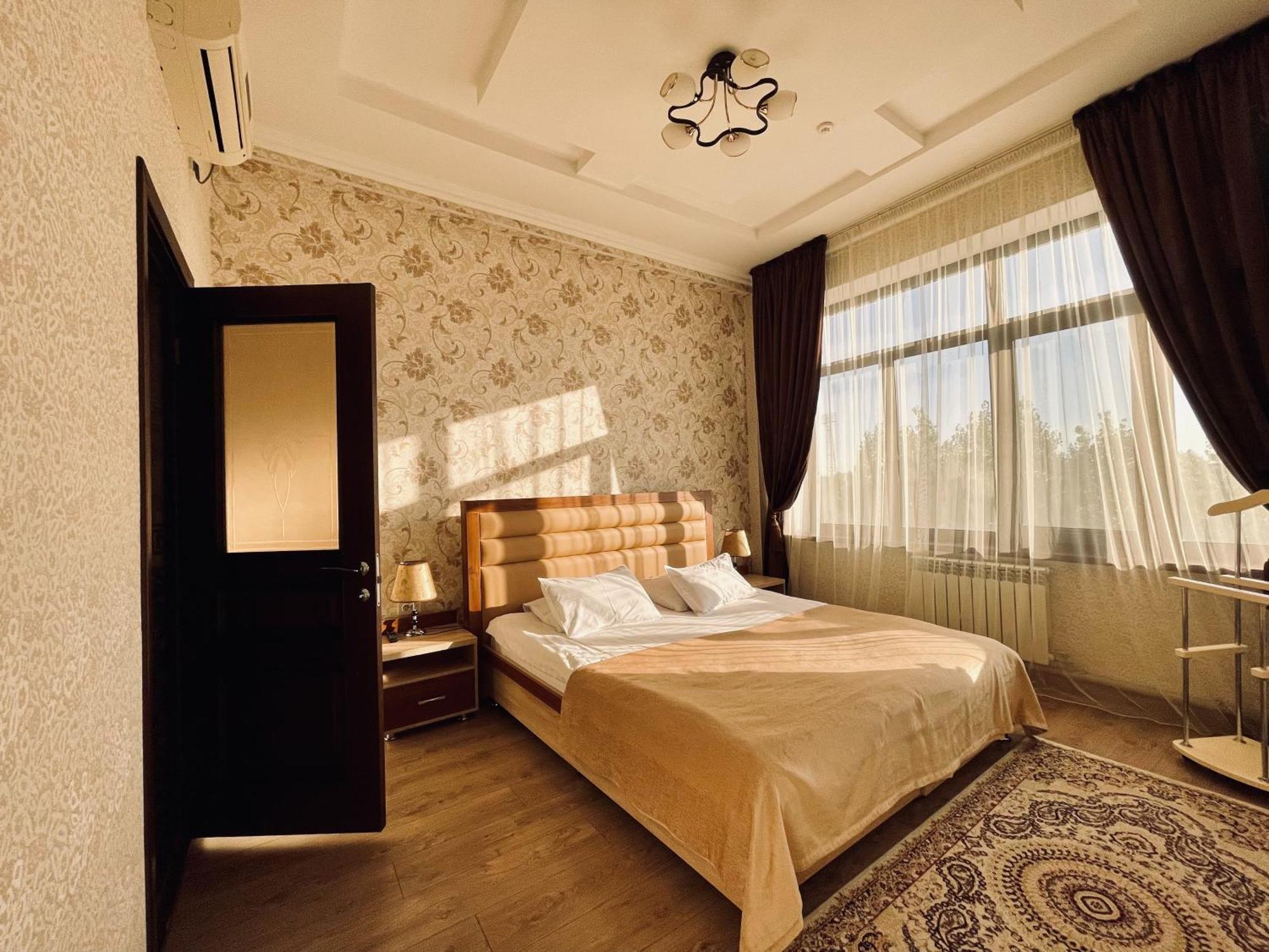 Dostyk Hotel Kyzylorda Eksteriør billede