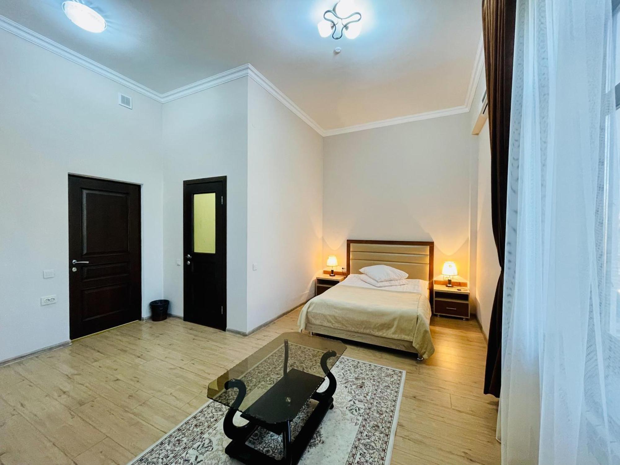 Dostyk Hotel Kyzylorda Eksteriør billede